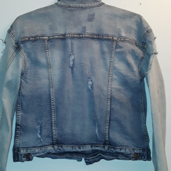 Women's distress denim jacket. - Picture 2 of 8